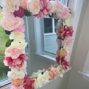 Flower Vanity LED Mirror